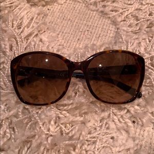 ✨ Will take best offer!✨ Tory Burch Sunnies ☀️